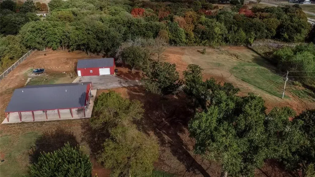 Photo 4 — 18488 Council Avenue, Lindsay, OK 73052