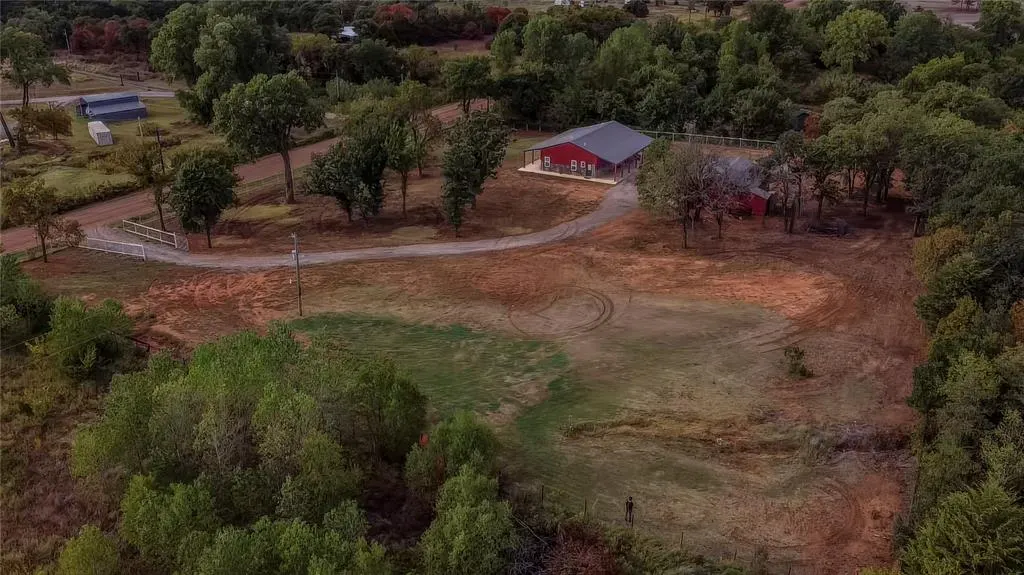 Photo 5 — 18488 Council Avenue, Lindsay, OK 73052