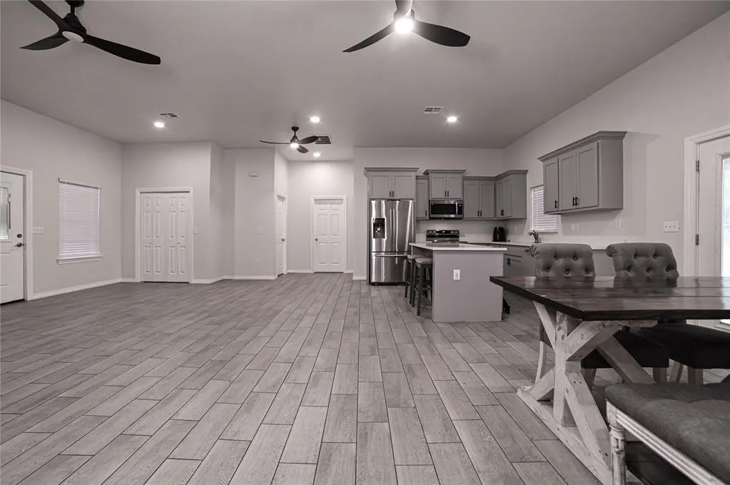 Photo 11 — 18488 Council Avenue, Lindsay, OK 73052