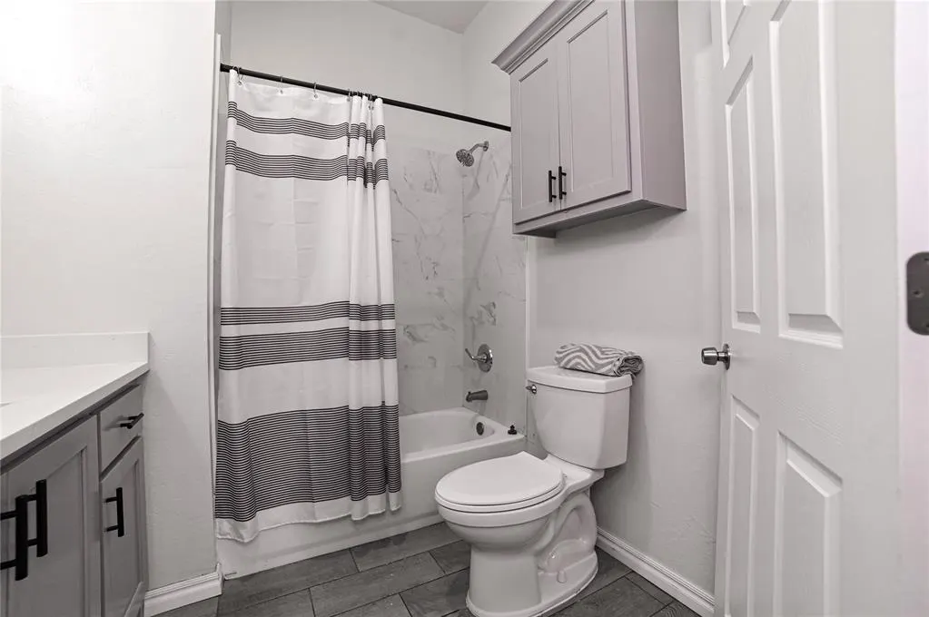Photo 16 — 18488 Council Avenue, Lindsay, OK 73052