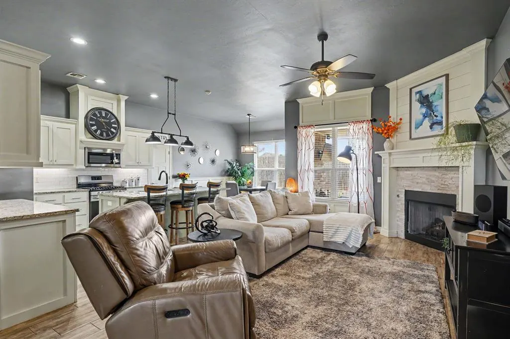 Photo 6 — 1334 Ladera Circle, Moore, OK 73160