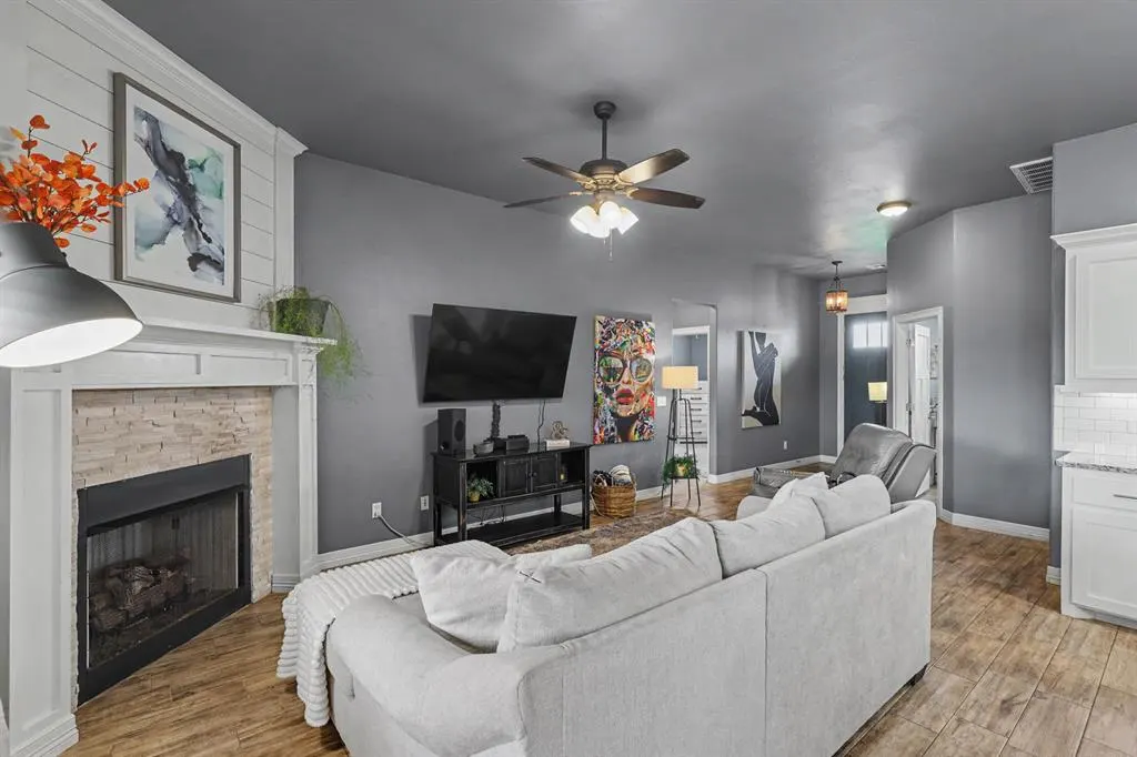 Photo 8 — 1334 Ladera Circle, Moore, OK 73160