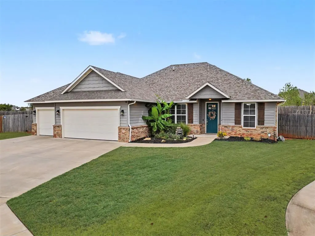 Photo 3 — 1334 Ladera Circle, Moore, OK 73160