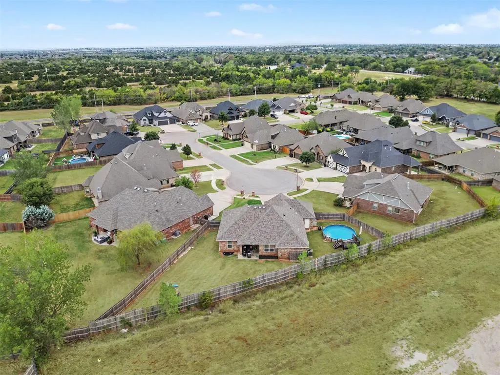 Photo 39 — 1334 Ladera Circle, Moore, OK 73160