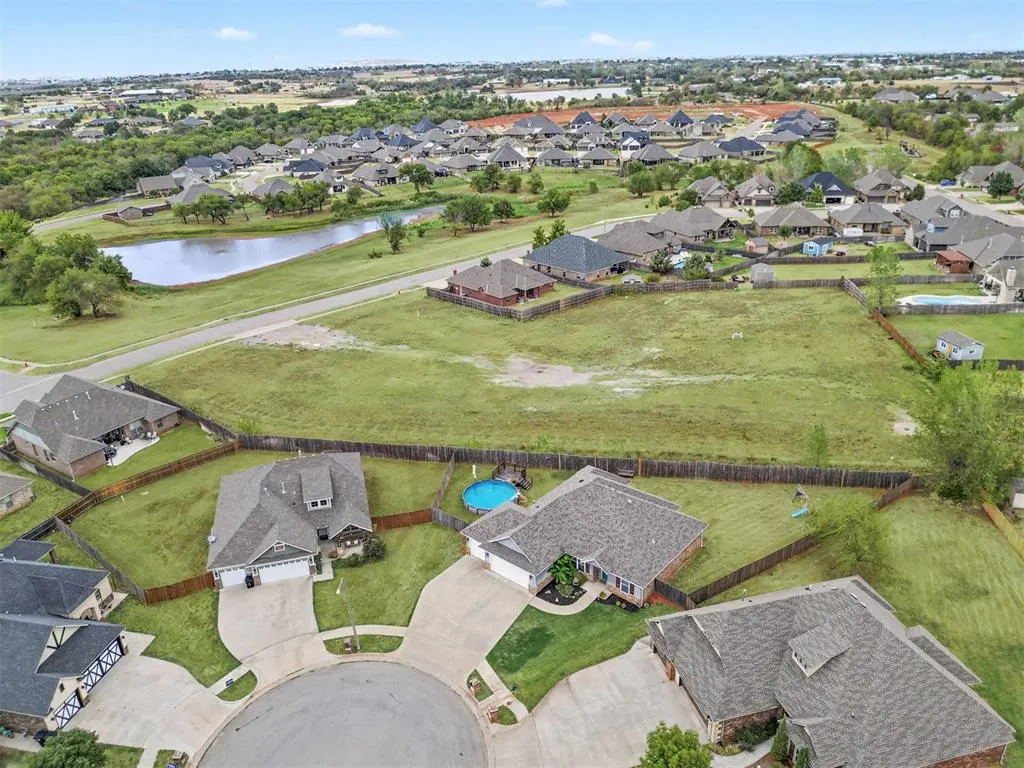 Photo 40 — 1334 Ladera Circle, Moore, OK 73160