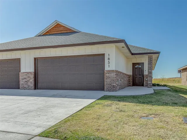Photo 2 — 1906 Investors Avenue, El Reno, OK 73036