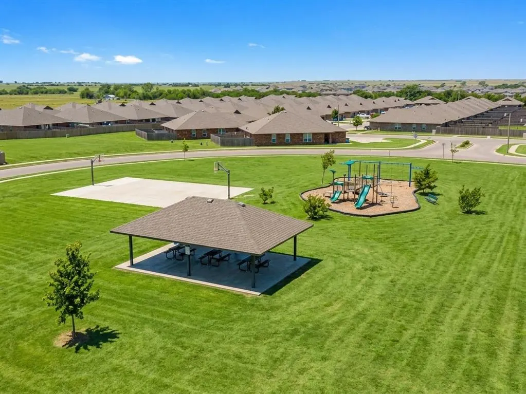 Photo 40 — 1906 Investors Avenue, El Reno, OK 73036