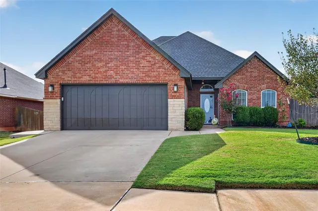 Photo 2 — 3116 NW 184th Street, Edmond, OK 73012