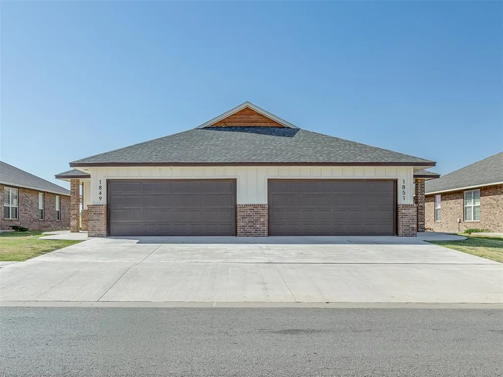 Front exterior — 1909 Investors Avenue, El Reno, OK 73036
