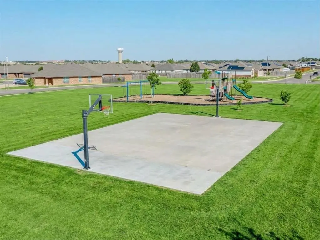 Photo 39 — 1909 Investors Avenue, El Reno, OK 73036