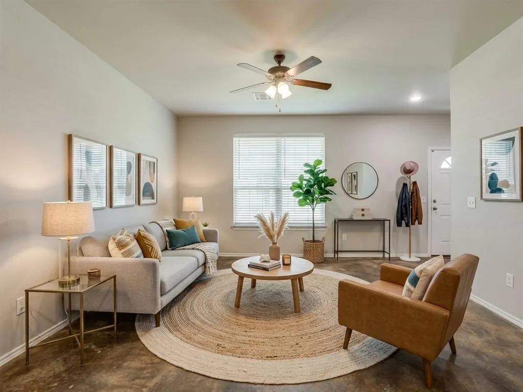 Photo 6 — 1909 Investors Avenue, El Reno, OK 73036