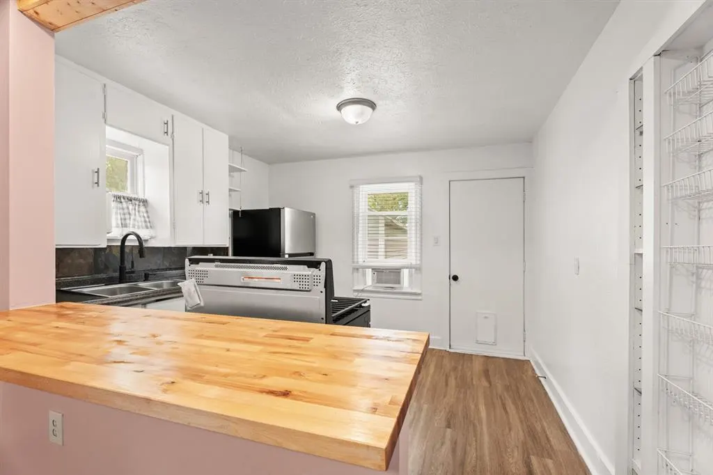 Photo 11 — 415 S Carter Avenue, Norman, OK 73071