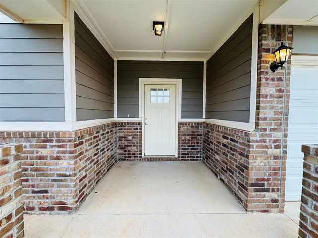 Photo 3 — 14316 Peach Tree Drive, Yukon, OK 73099