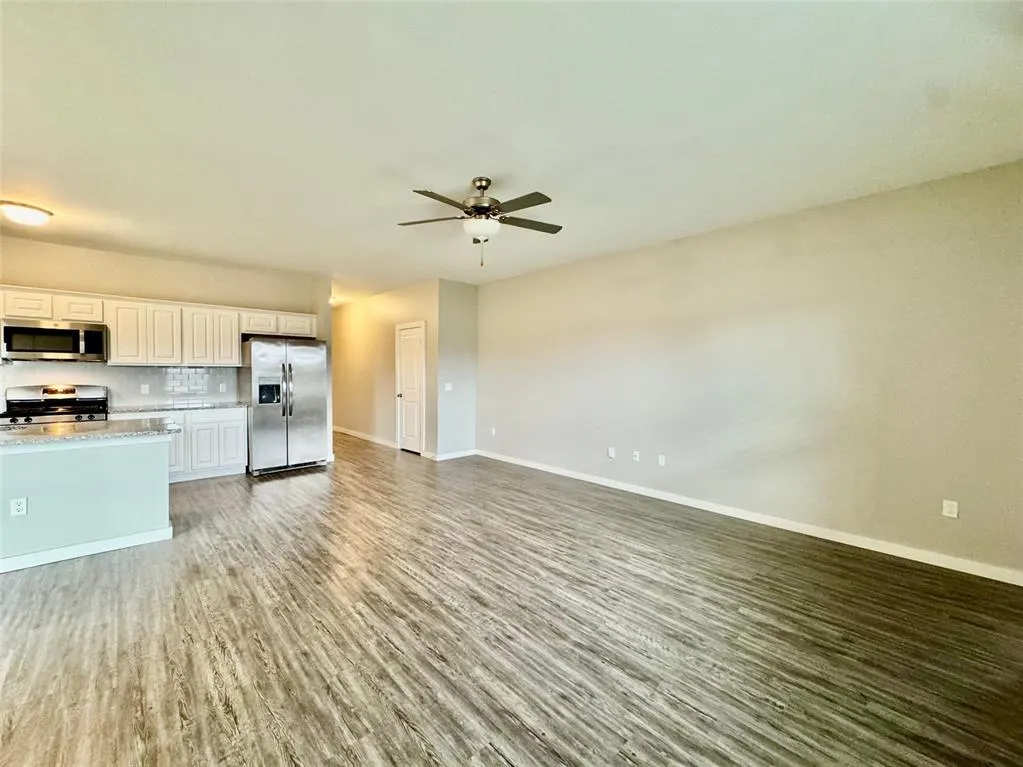 Photo 8 — 14316 Peach Tree Drive, Yukon, OK 73099