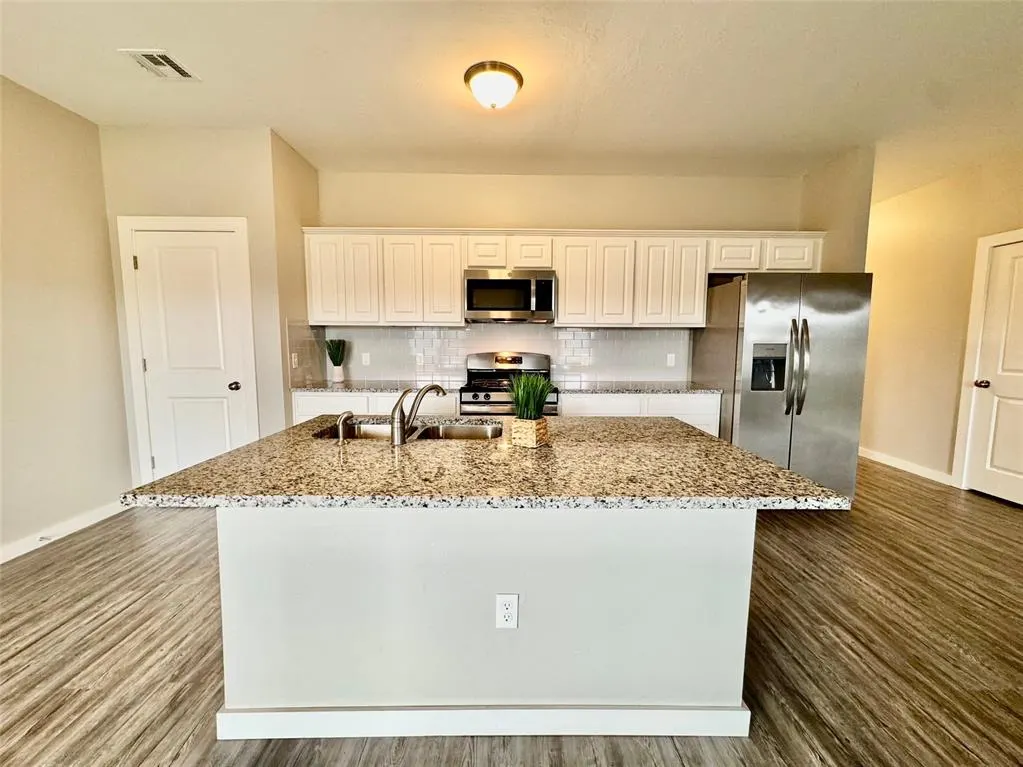 Photo 9 — 14316 Peach Tree Drive, Yukon, OK 73099