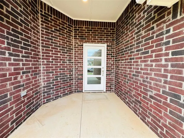Photo 5 — 8324 Rainier Street, Edmond, OK 73034