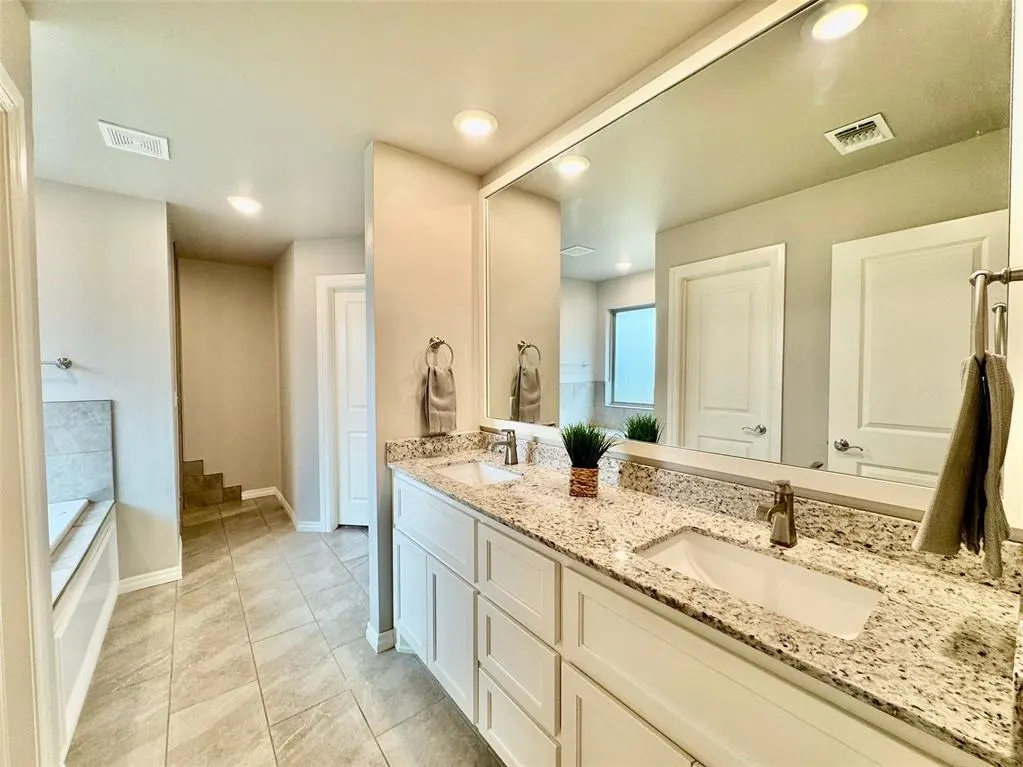 Photo 24 — 8324 Rainier Street, Edmond, OK 73034