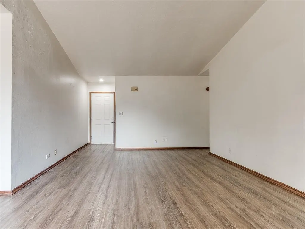 Photo 3 — 2432 Wyandotte Way, Norman, OK 73071