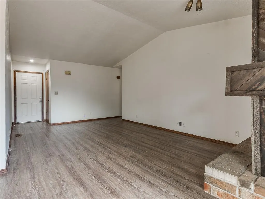 Photo 4 — 2432 Wyandotte Way, Norman, OK 73071