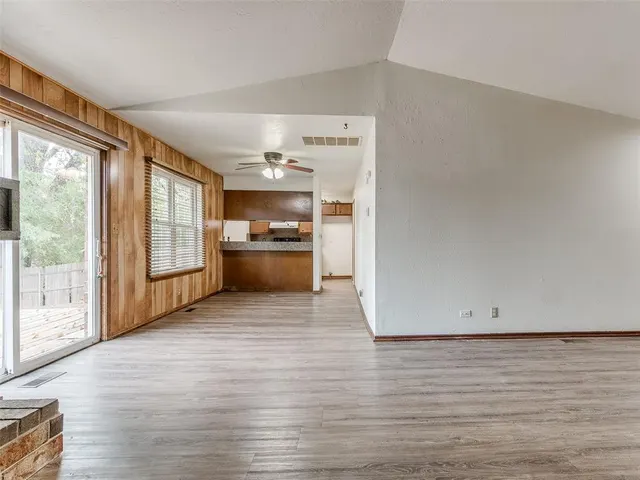 Photo 8 — 2432 Wyandotte Way, Norman, OK 73071