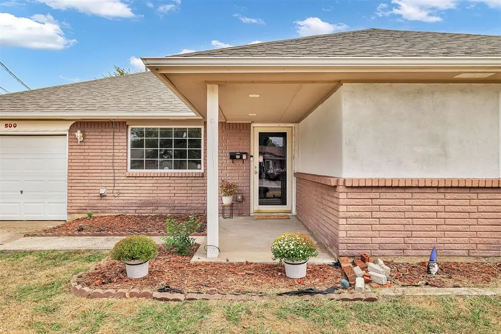 Front exterior — 500 Butler Street, Moore, OK 73160