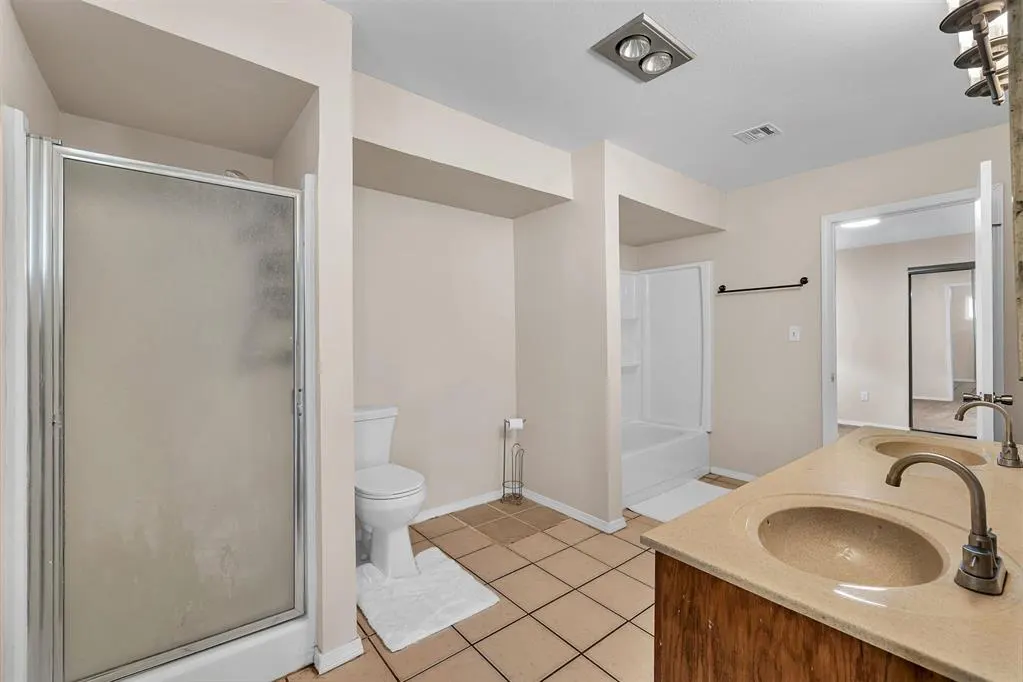 Photo 15 — 500 Butler Street, Moore, OK 73160