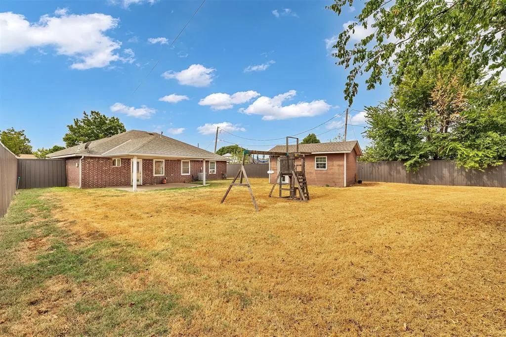 Photo 24 — 500 Butler Street, Moore, OK 73160