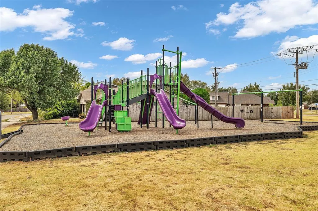 Photo 25 — 500 Butler Street, Moore, OK 73160