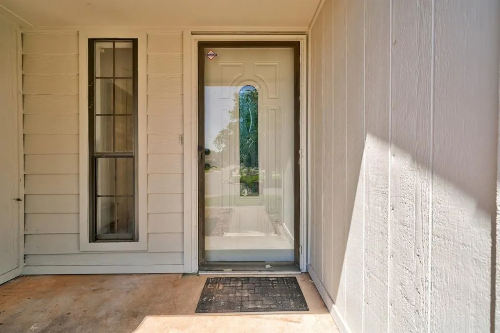 Photo 4 — 1617 Raquel Drive, Edmond, OK 73003