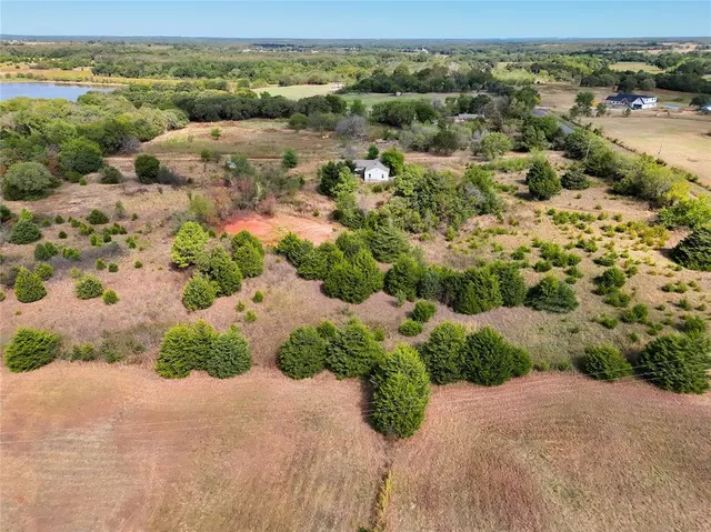 Photo 8 — 105357 S 3450 Road, Meeker, OK 74855