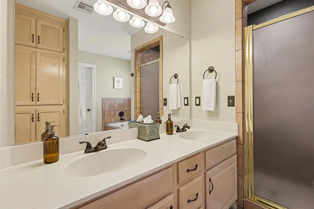 Photo 16 — 10955 N Lily Lane, Edmond, OK 73025
