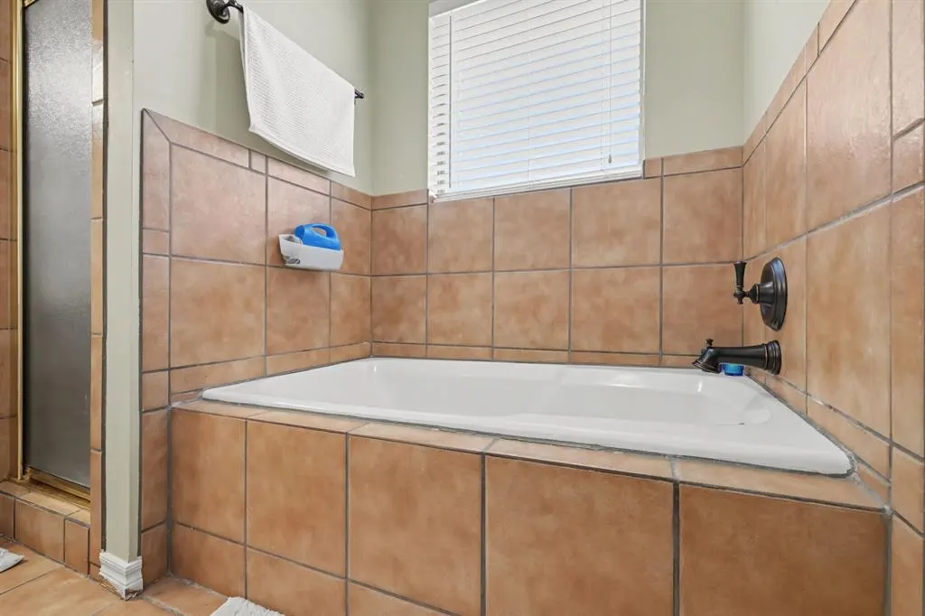 Photo 17 — 10955 N Lily Lane, Edmond, OK 73025