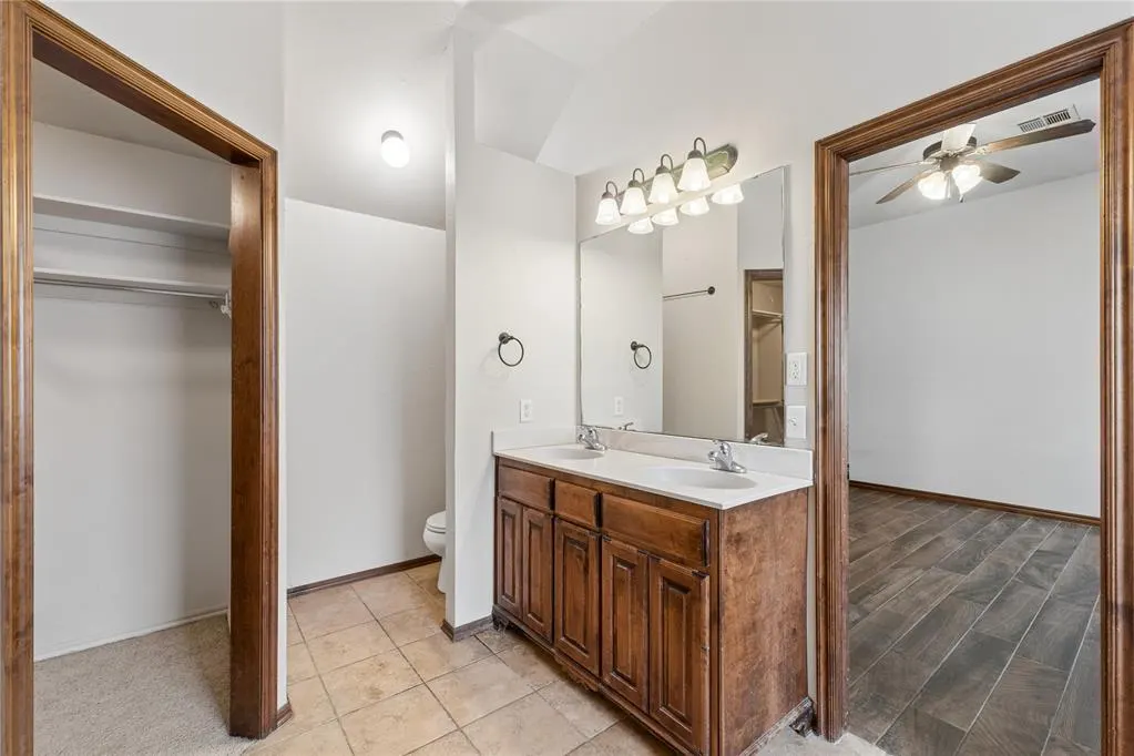 Photo 23 — 709 N White Tail Way, Mustang, OK 73064