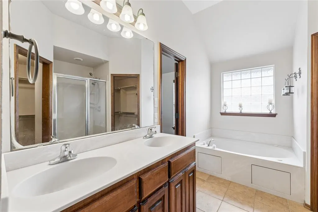 Photo 24 — 709 N White Tail Way, Mustang, OK 73064