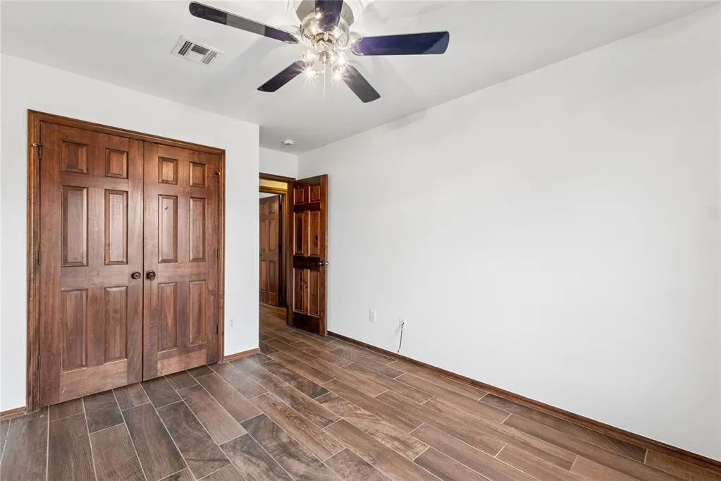 Photo 33 — 709 N White Tail Way, Mustang, OK 73064