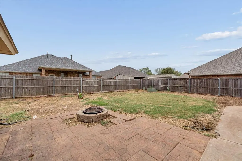 Photo 38 — 709 N White Tail Way, Mustang, OK 73064