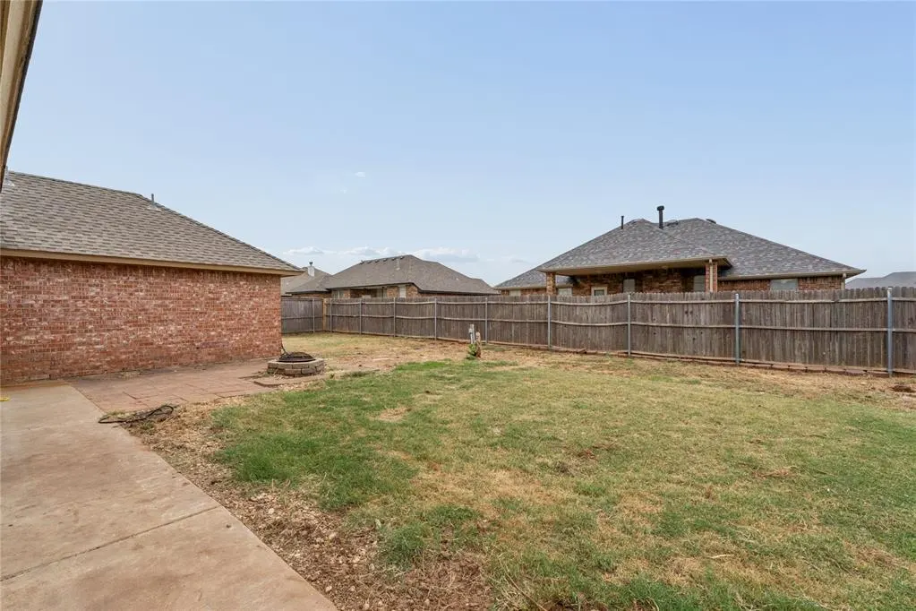 Photo 40 — 709 N White Tail Way, Mustang, OK 73064