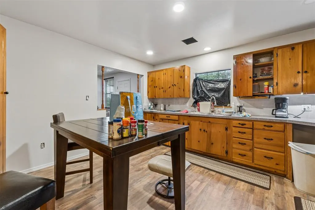 Photo 11 — 1602 W Oklahoma Avenue, Guthrie, OK 73044