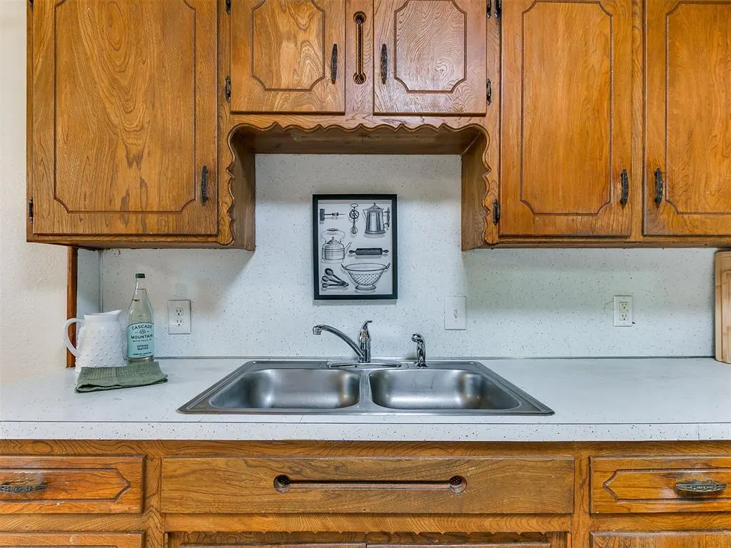 Photo 12 — 1357 Williams Drive, Oklahoma City, OK 73119