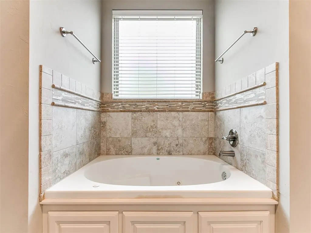 Photo 26 — 921 Siena Springs Drive, Norman, OK 73071