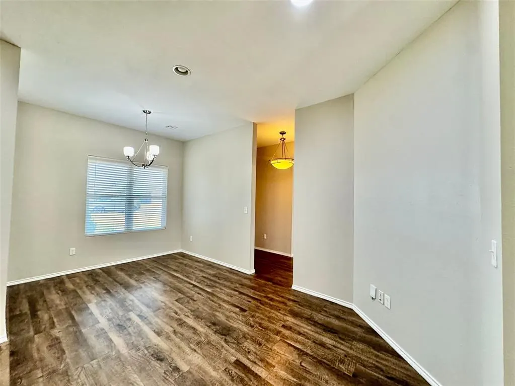 Photo 5 — 10708 SW 23rd Terrace, Yukon, OK 73099