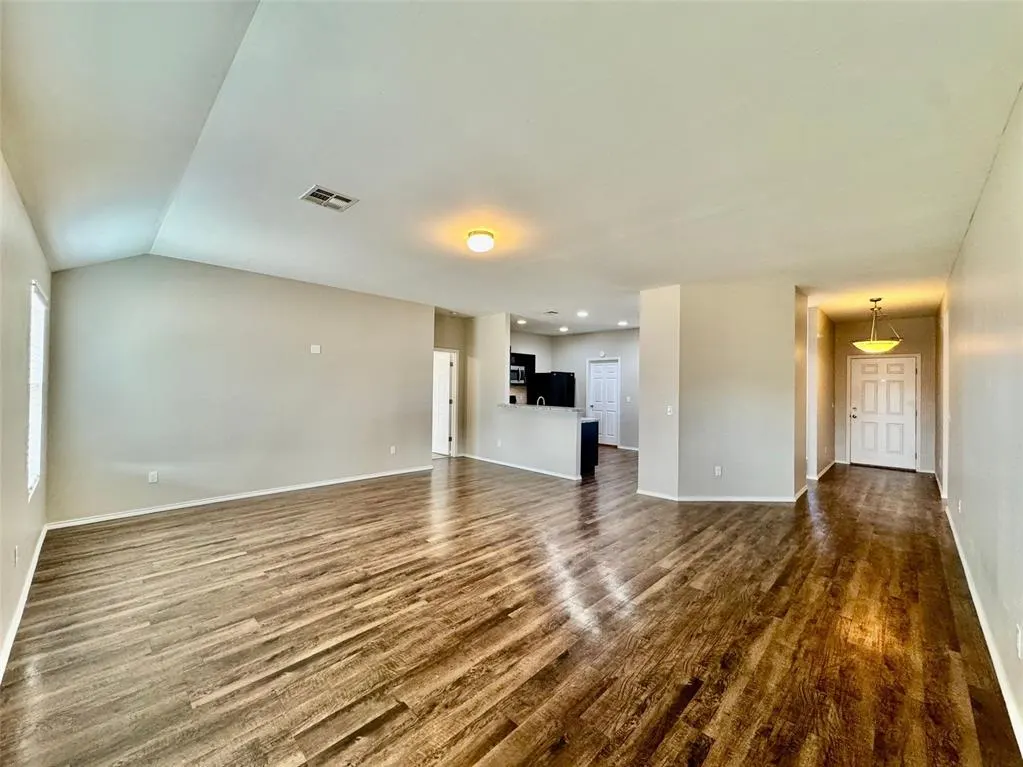Photo 7 — 10708 SW 23rd Terrace, Yukon, OK 73099