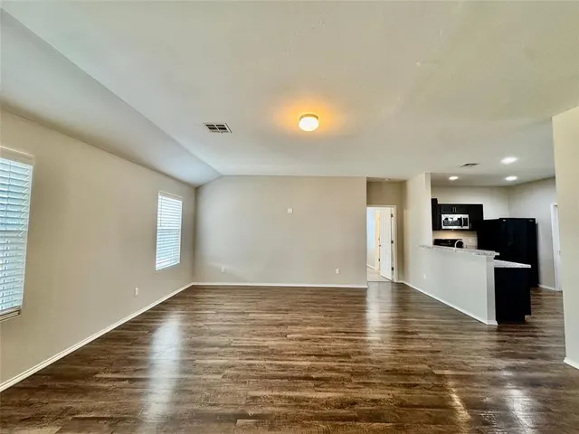 Photo 8 — 10708 SW 23rd Terrace, Yukon, OK 73099