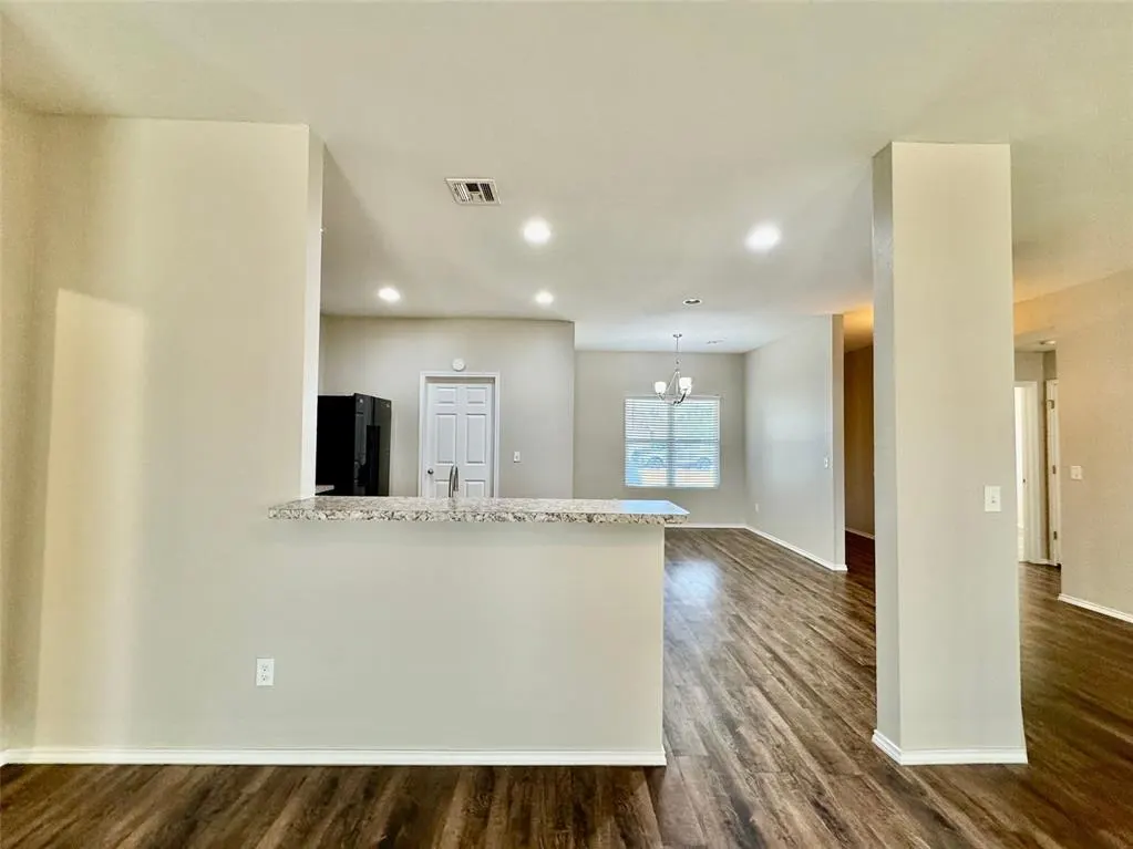 Photo 12 — 10708 SW 23rd Terrace, Yukon, OK 73099