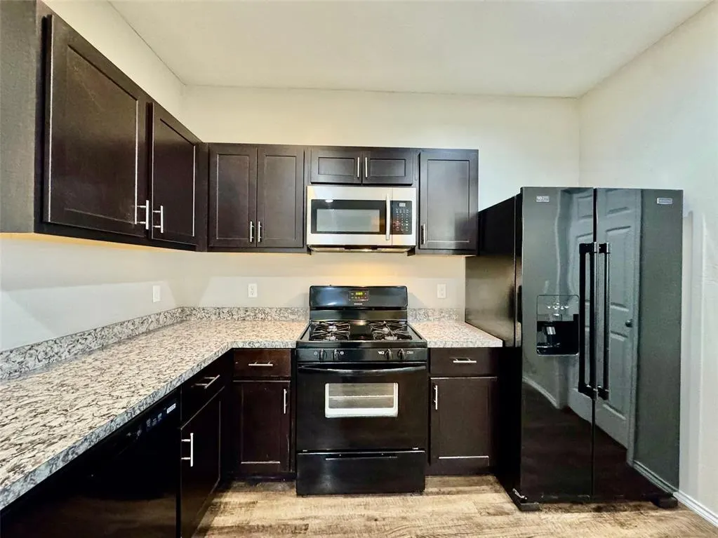 Photo 20 — 10708 SW 23rd Terrace, Yukon, OK 73099