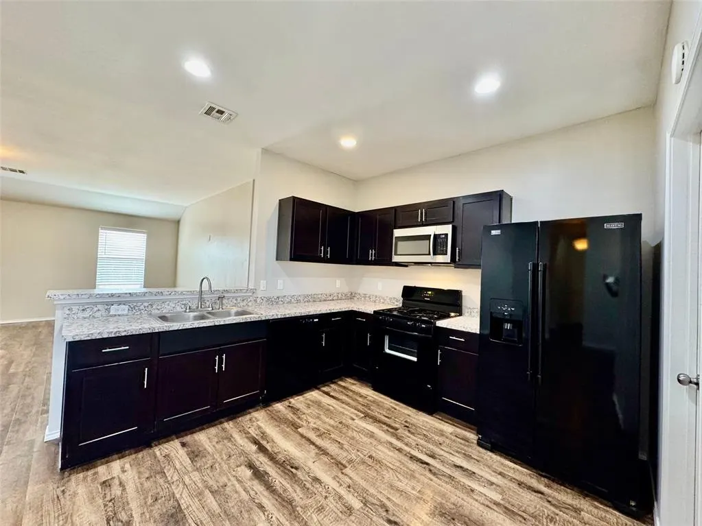 Photo 23 — 10708 SW 23rd Terrace, Yukon, OK 73099