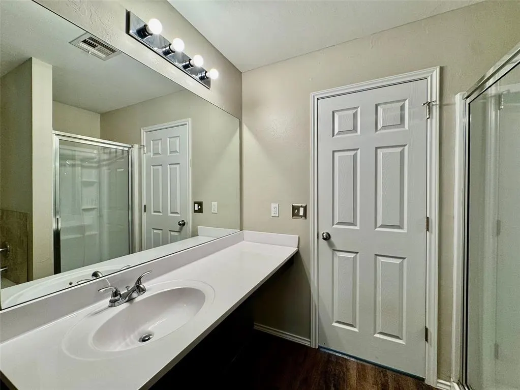 Photo 29 — 10708 SW 23rd Terrace, Yukon, OK 73099