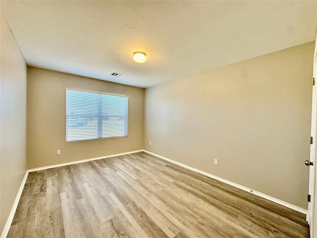 Photo 30 — 10708 SW 23rd Terrace, Yukon, OK 73099