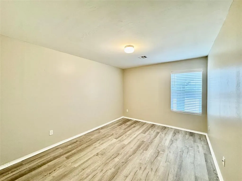 Photo 32 — 10708 SW 23rd Terrace, Yukon, OK 73099
