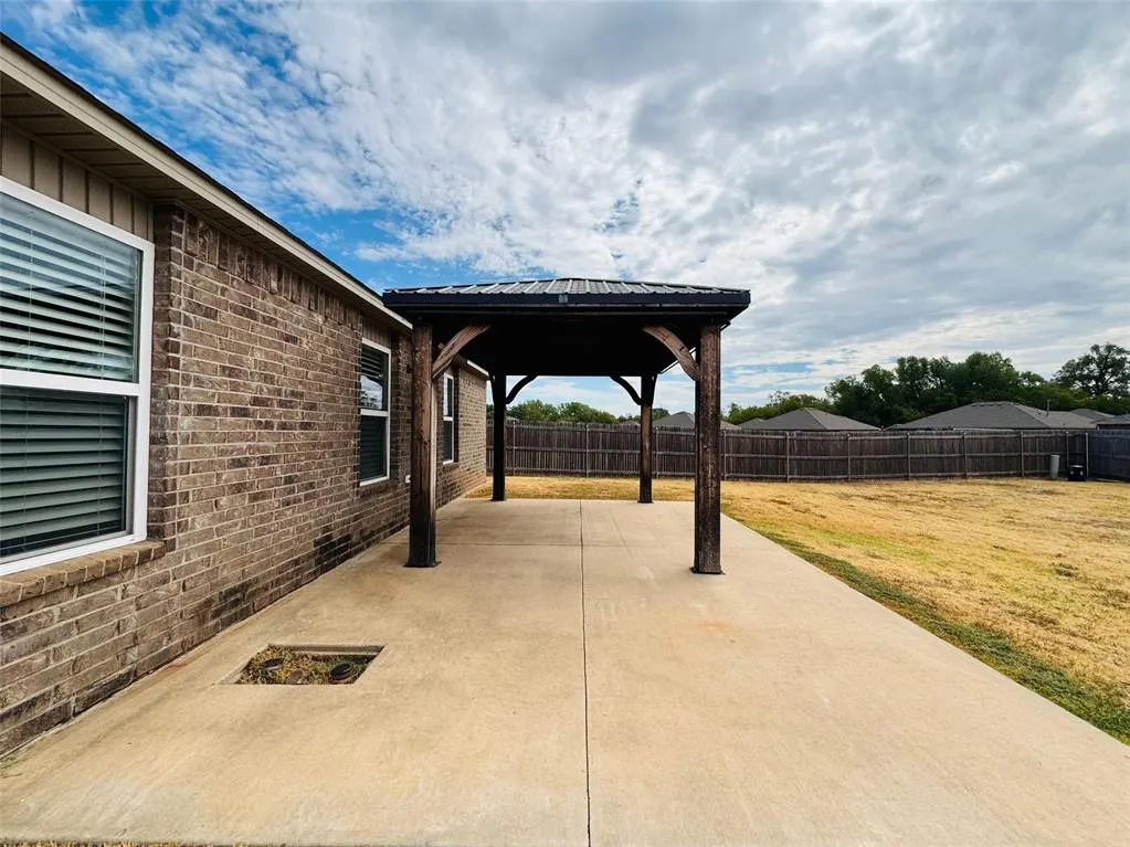 Photo 39 — 10708 SW 23rd Terrace, Yukon, OK 73099